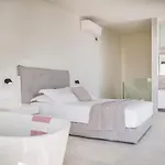 Oikos Boutique Residences Private Estate * Plateies