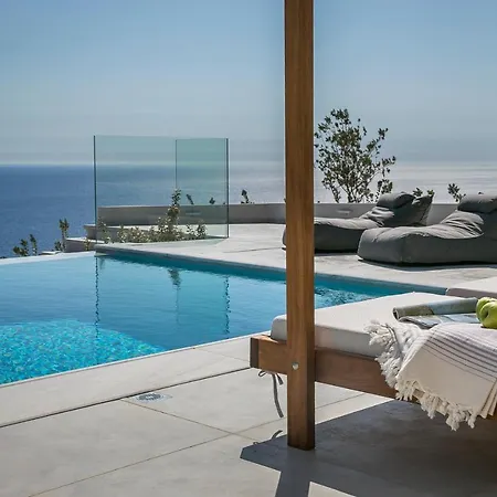 Villa Oikos Boutique Residences Private Estate *