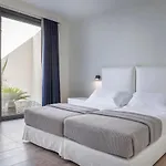 Oikos Boutique Residences Private Estate וילה
