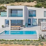 Oikos Boutique Residences Private Estate וילה Plateies