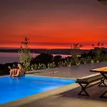 Oikos Boutique Residences Private Estate וילה