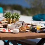 וילה Oikos Boutique Residences Private Estate *