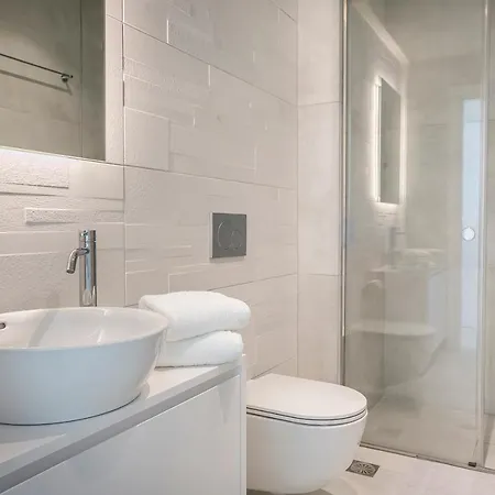 Oikos Boutique Residences Private Estate Vila *