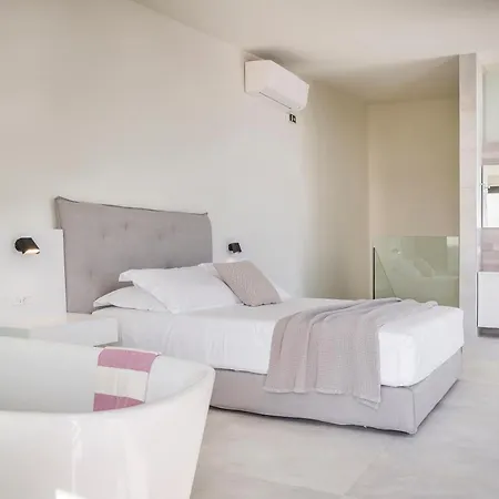 Oikos Boutique Residences Private Estate * Plateies