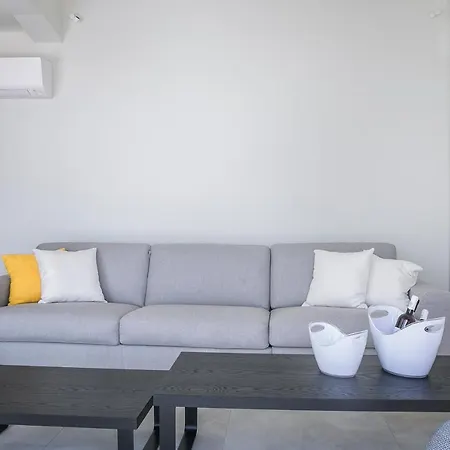 Oikos Boutique Residences Private Estate *