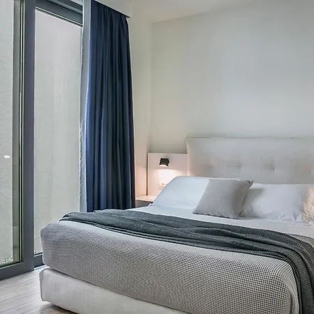 Oikos Boutique Residences Private Estate * Plateies