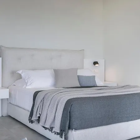 Oikos Boutique Residences Private Estate Villa *