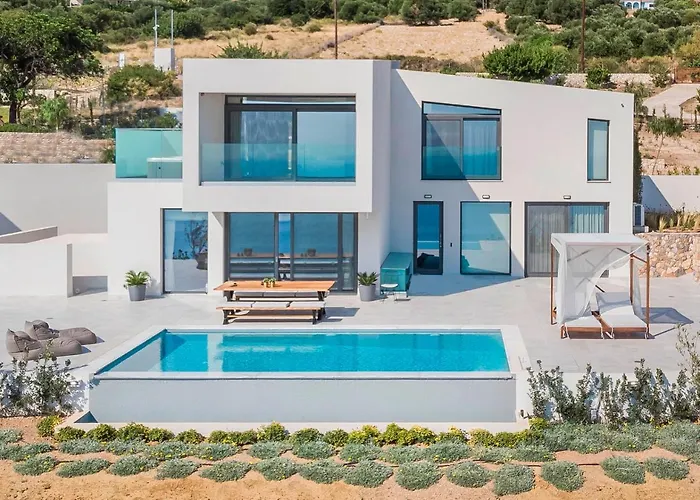 Oikos Boutique Residences Private Estate *