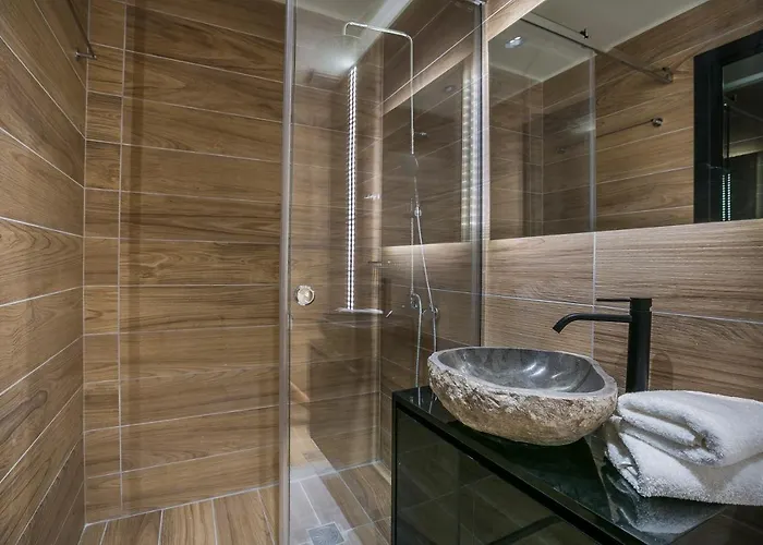 Oikos Boutique Residences Private Estate * Plateies