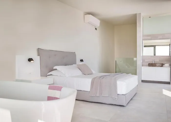 Oikos Boutique Residences Private Estate * Plateies