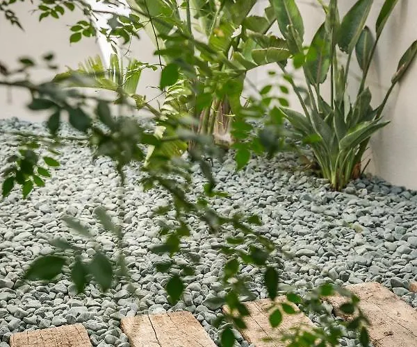 Oikos Boutique Residences Private Estate * Plateies