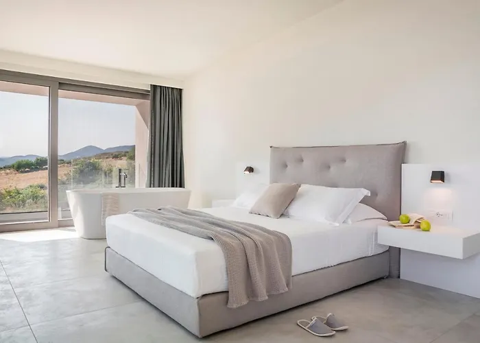 Oikos Boutique Residences Private Estate * Plateies