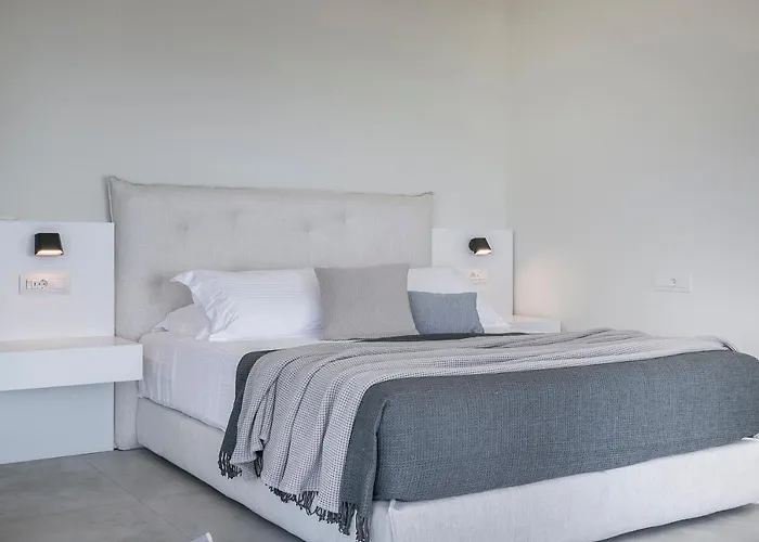 Oikos Boutique Residences Private Estate Villa *