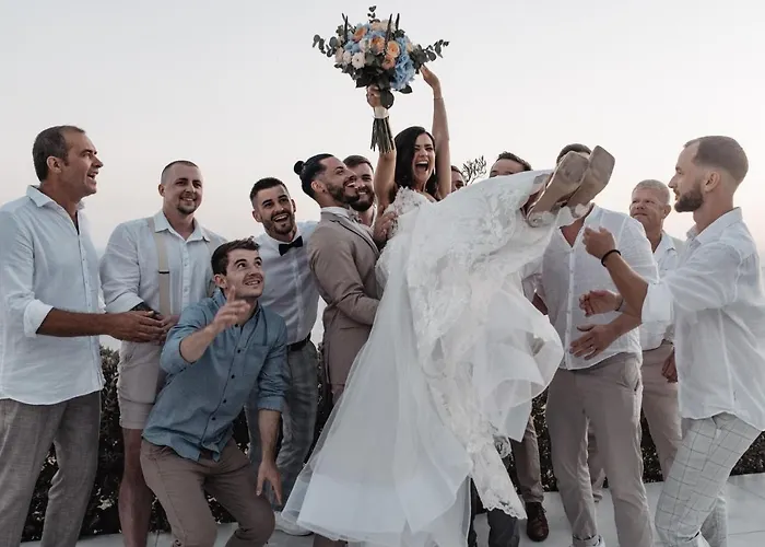 Oikos Boutique Residences Private Estate Villa *