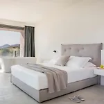 Oikos Boutique Residences Private Estate * Plateies