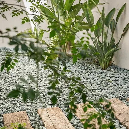 Oikos Boutique Residences Private Estate * Plateies