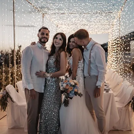 Oikos Boutique Residences Private Estate * Plateies